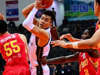 辽宁男篮4月份赛程，卫冕之路进入冲刺阶段，魔鬼赛程考验冠军成色