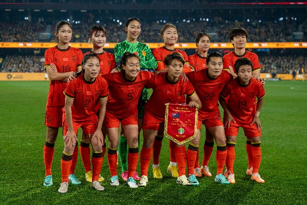 铿锵玫瑰再创佳绩，中国女足FIFA排名升至第14位，亚洲稳居第三