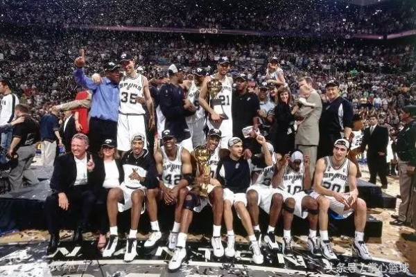 NBA75周年最佳阵容，传奇的殿堂，永恒的荣光
